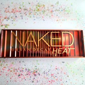 Urban Decay Naked Heat palette